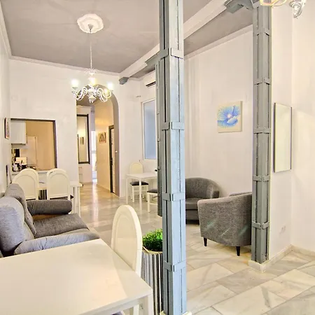 Low Cost Rooms Teatro Homestay Malaga