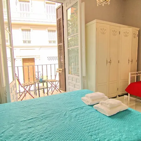 Low Cost Rooms Teatro Privatunterkunft *